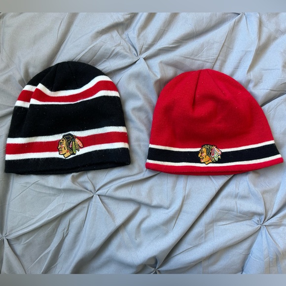 Blackhawks winter hat 2pc bundle - Picture 2 of 8